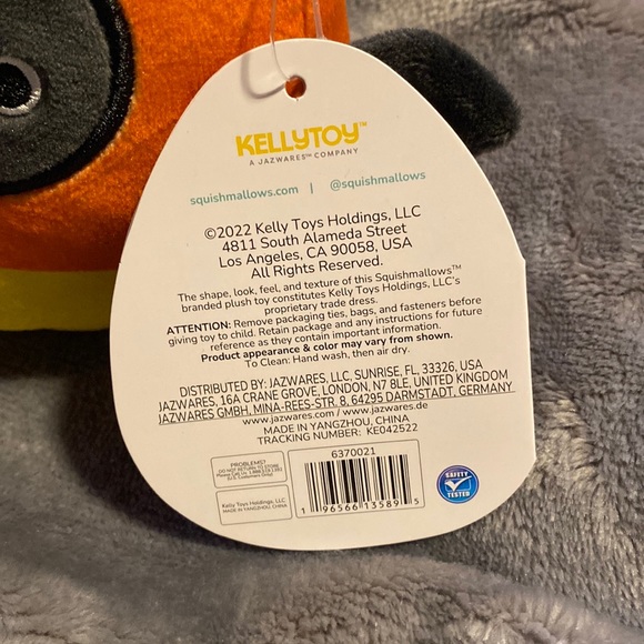 Emily (The Candy Corn Bat) 4.5” Halloween Squishmallow. - Picture 3 of 5